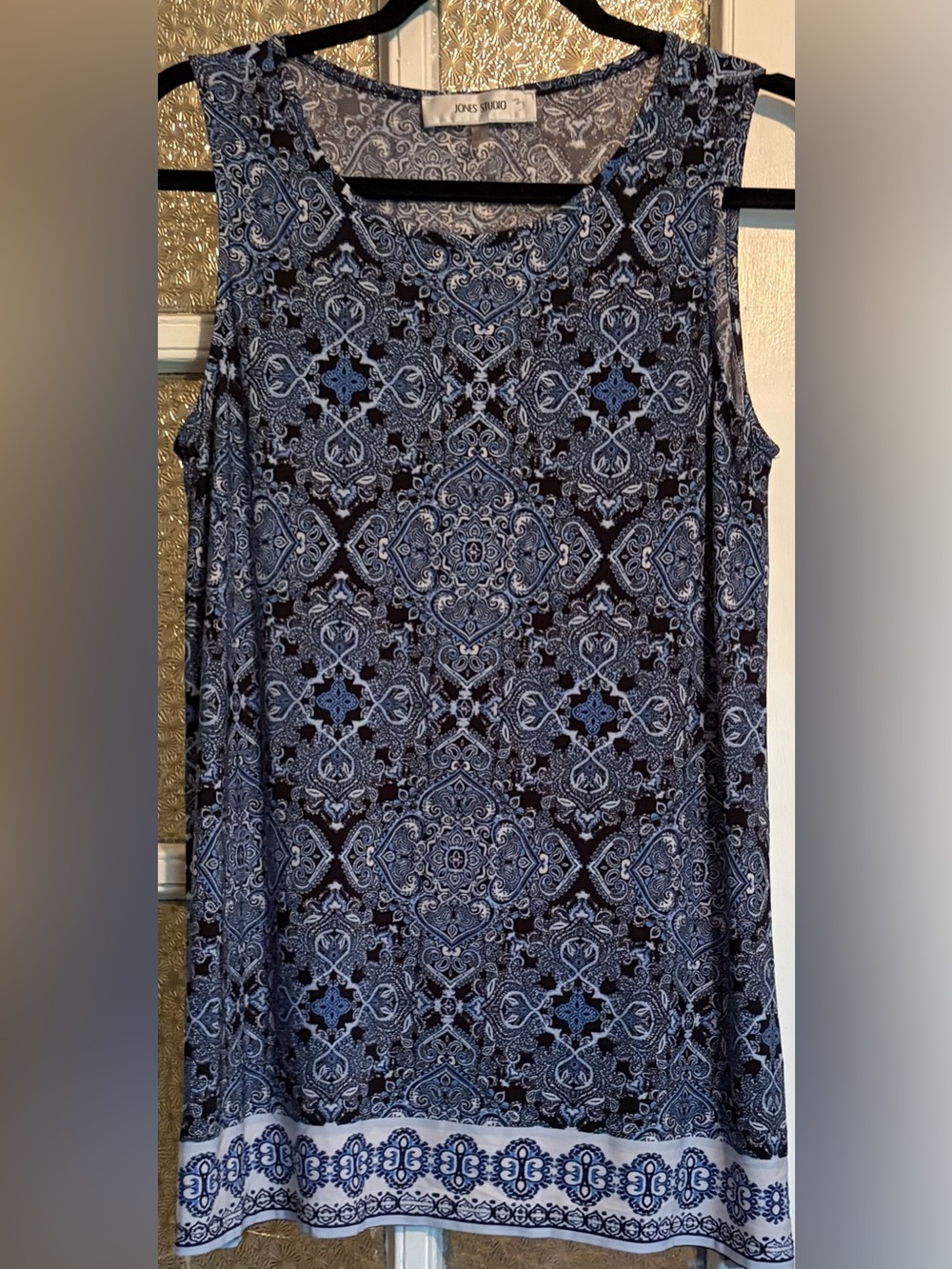 Jones Studio Blue Paisley-Style Sleeveless Tank VGUC. Size small